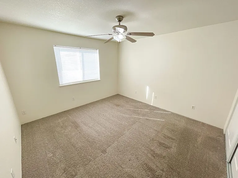 5416 N Hills Dr — Photo 17