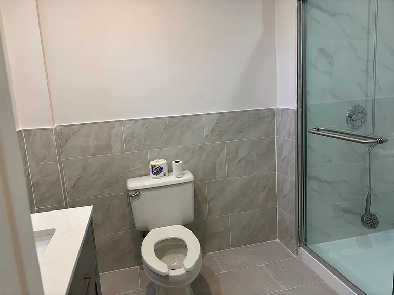 5903 N Broad St #3 — Photo 8