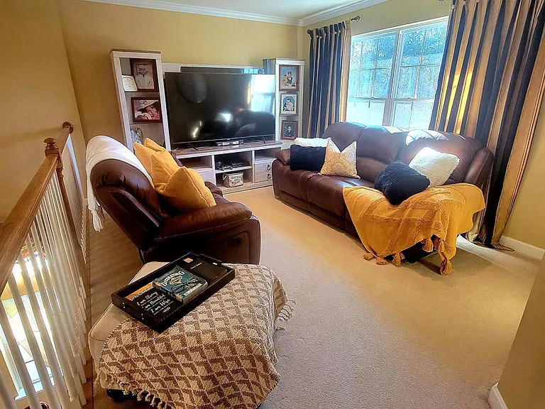 8434 Meadowcreek Village Dr — Photo 11