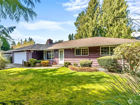5709 Grove Street, Marysville, WA 98270