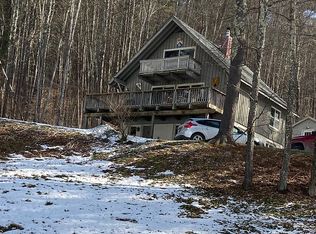 58 Robin Hill Rd, Townshend, VT 05353