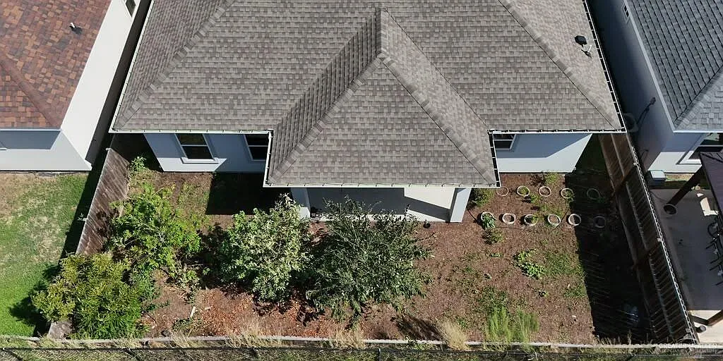 3 bed, 2.5 bath, 1785 sqft, $2,250 — Photo 4