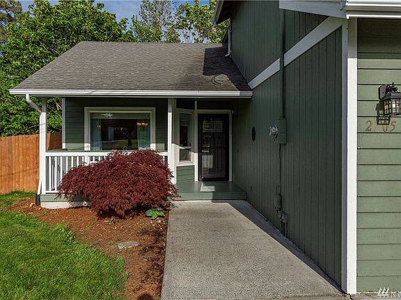 4th image of 2705 124th Avenue Ct E