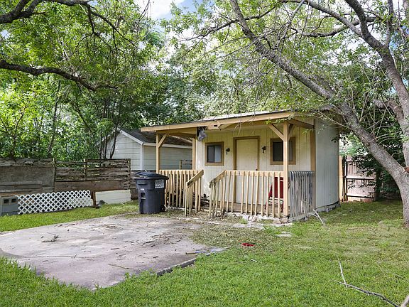 5th image of 11009 Almond Park