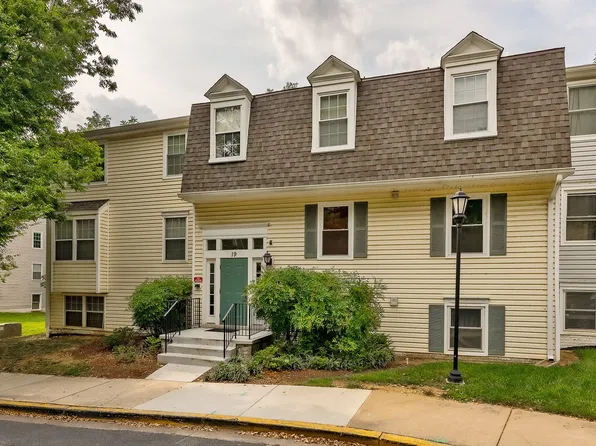 19 Pickering Ct, Germantown, MD