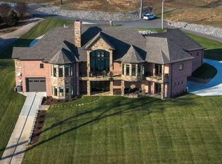 310 River Trace Dr, Dover, TN 37058