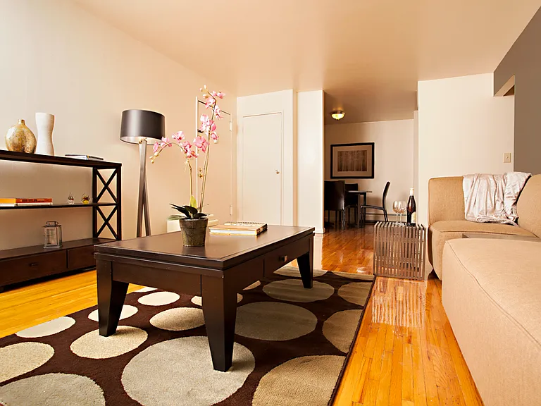 SDK Lodi Apartments — Photo 7
