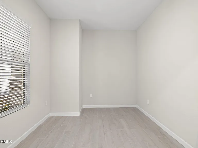5042 E Anderson Dr — Photo 5