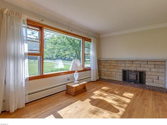 3rd image of 13310 Shady Ln