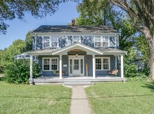 1312 Pershing St, Salina, KS 67401
