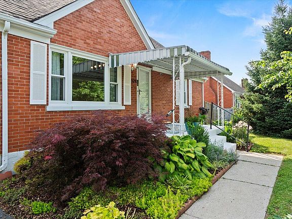 2nd image of 524 Saint Anthony Dr