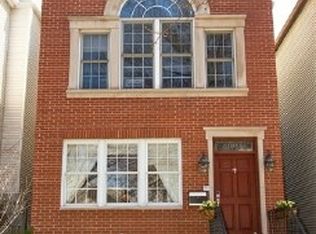 2911 N Racine Ave, Chicago, IL 60657