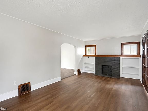 5th image of 1401 Ridgeway Pl NW