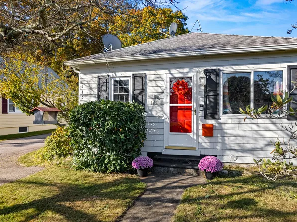 145 Brandegee Avenue, Groton, CT 06340