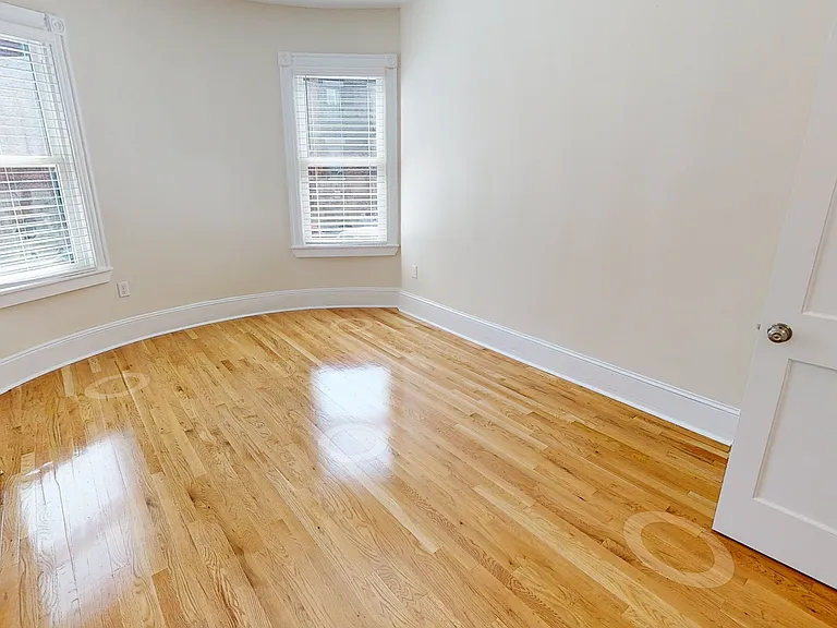 1595 Beacon St #13 — Photo 5