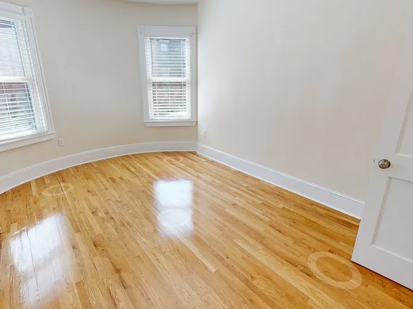 1595 Beacon St #13, Brookline, MA 02446