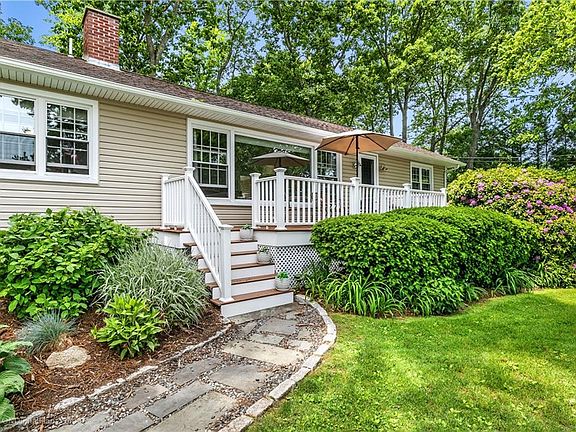 3rd image of 55 Cedar Dr