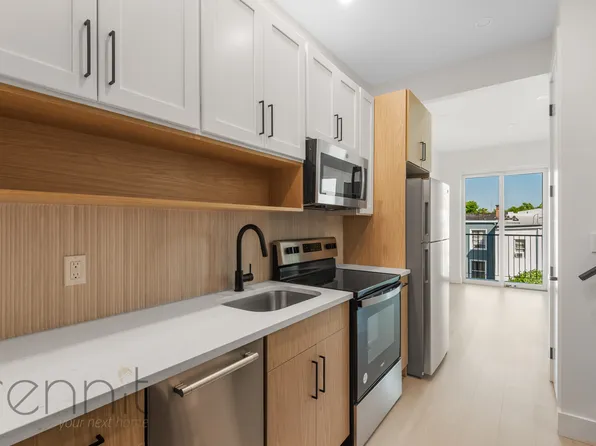 1038 Jefferson Avenue image 7 of 22