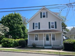 407 Hollister St, Stratford, CT 06615