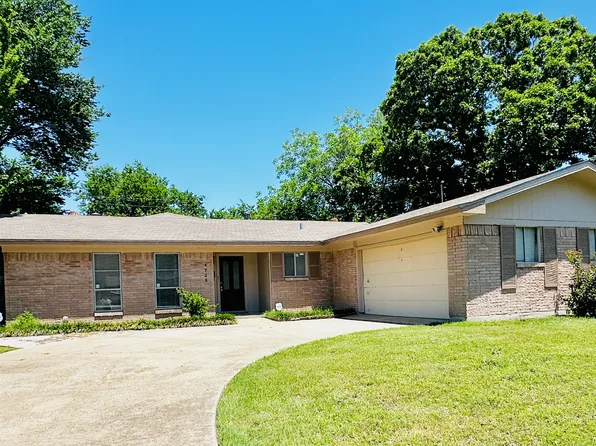 4720 S Dr W, Fort Worth, TX 76132
