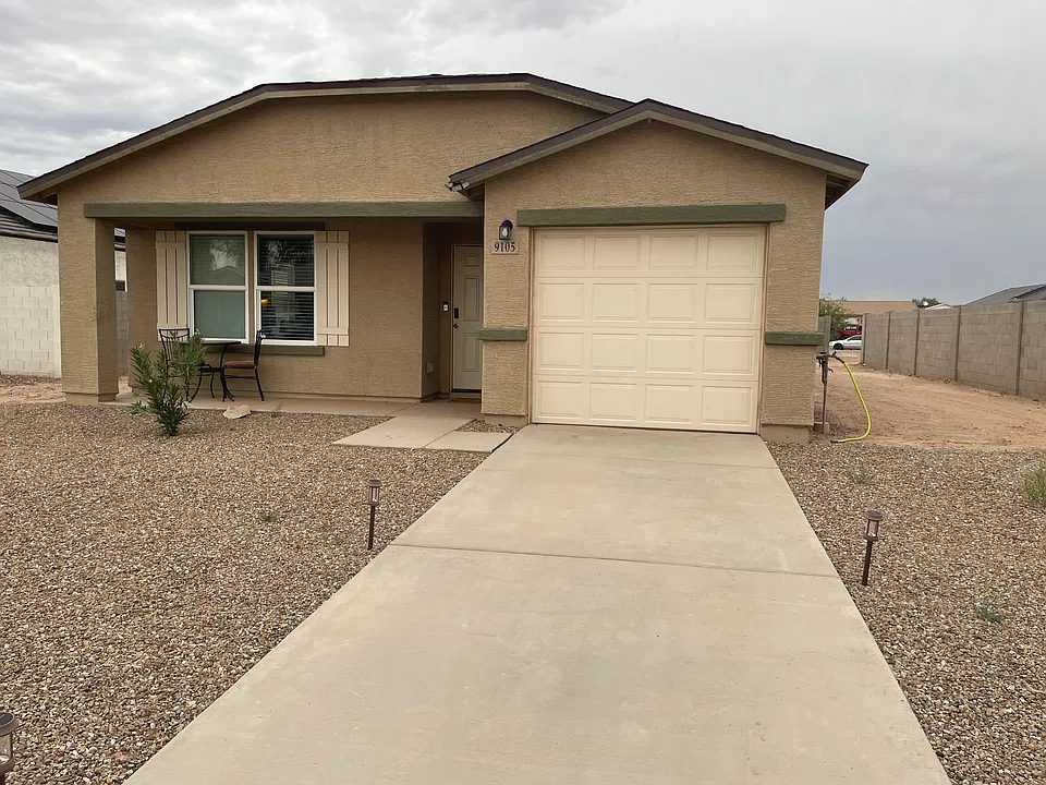 9105 W Concordia Dr