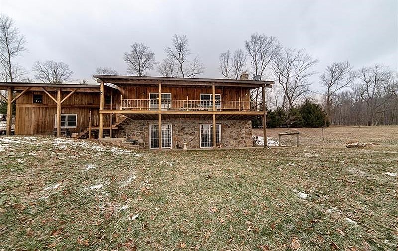 WELCOME! 384 TANTLINGER HOLLOW RD ON 13.95 PRIVATE ACRES