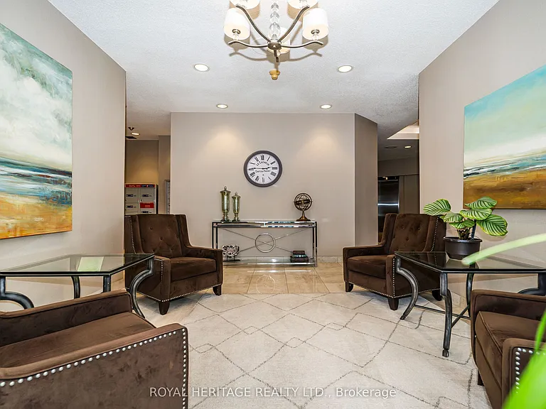 10 Dean Park Rd #313 — Photo 3