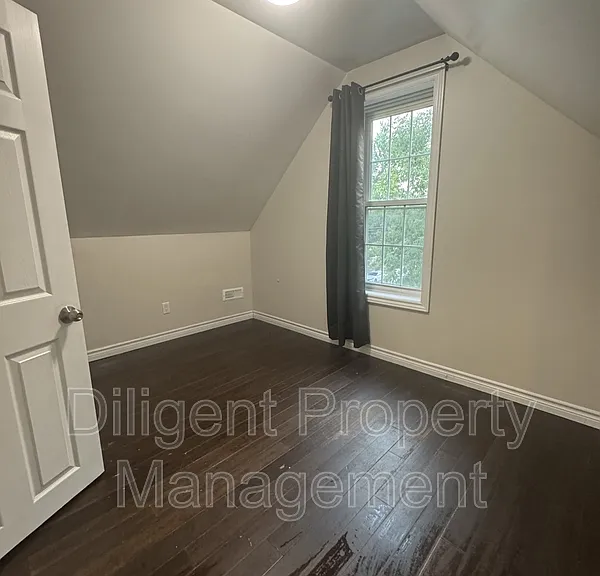 164 Stewart St #UPPER — Photo 24