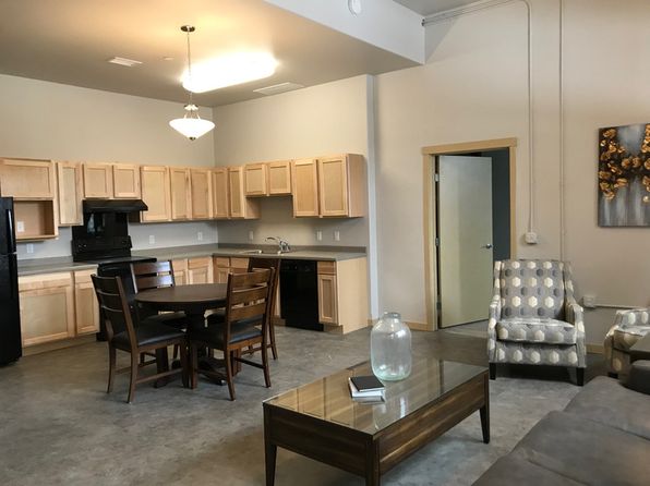 406 4th St NW #101