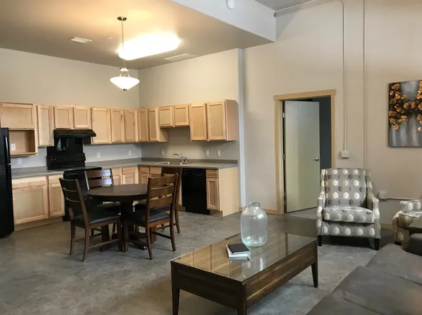 Historic on 4th Apartments, 406 4th St NW #111, Mandan, ND 58554