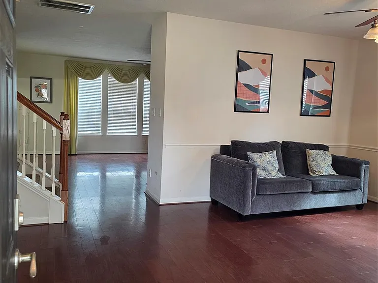 2715 Riverhollow Ln — Photo 4