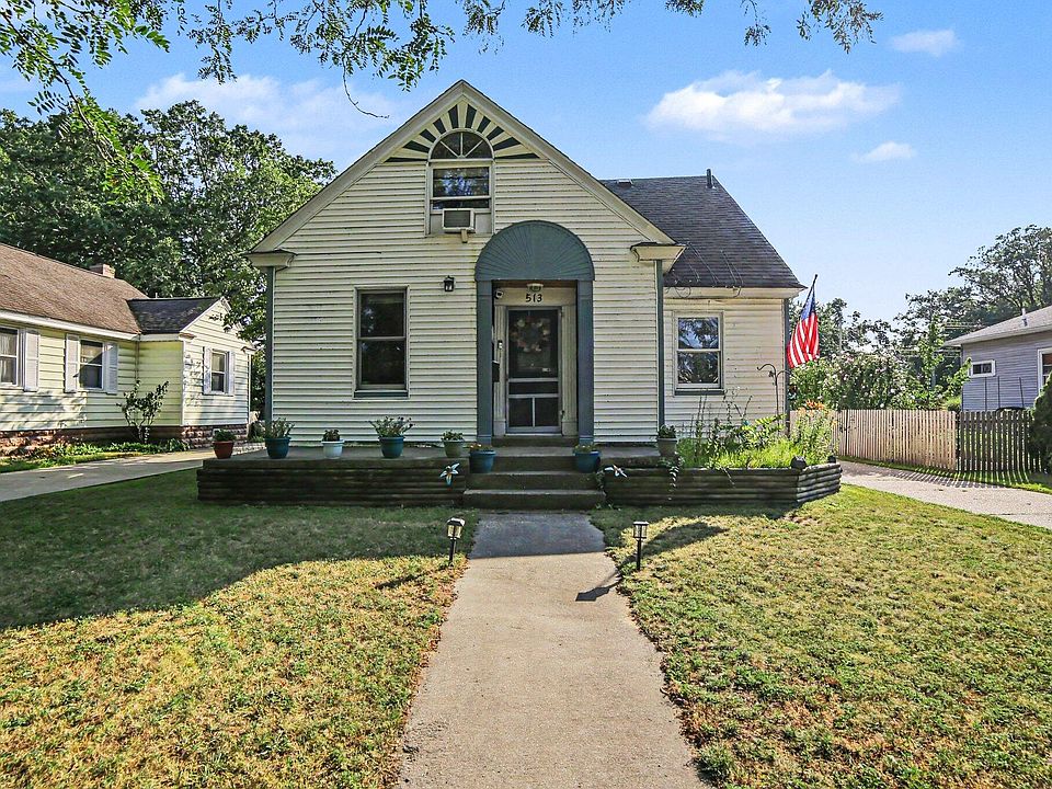 1st image of 513 Fowler St
