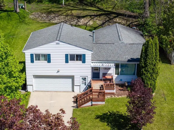 405 Spring St NW, Preston, MN 55965