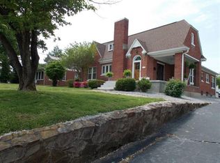 423 N Main St, Marion, KY 42064