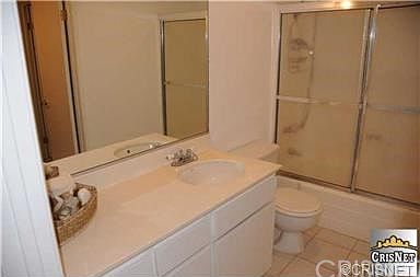 5th image of 22125 Burbank Blvd Unit 6