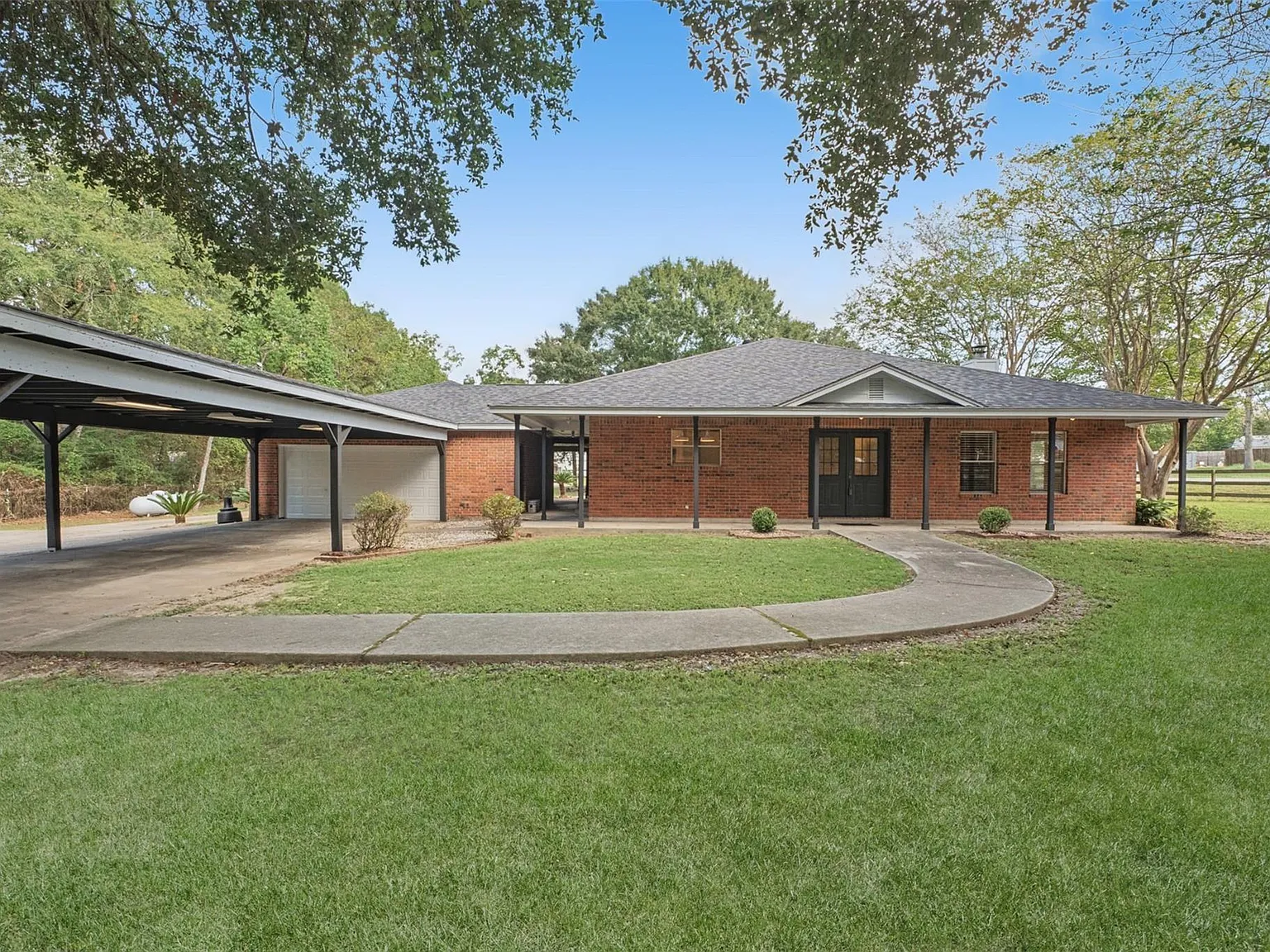 4 bed, 2.5 bath, 2193 sqft, $3,300 — Photo 1