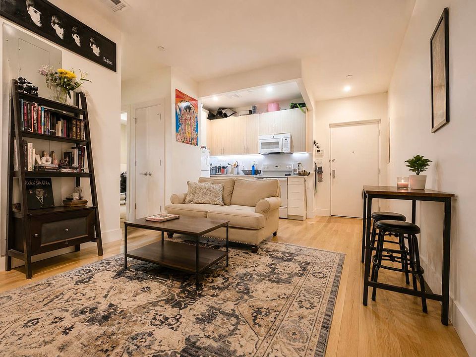 1st image of 818 Lexington Ave APT 5G