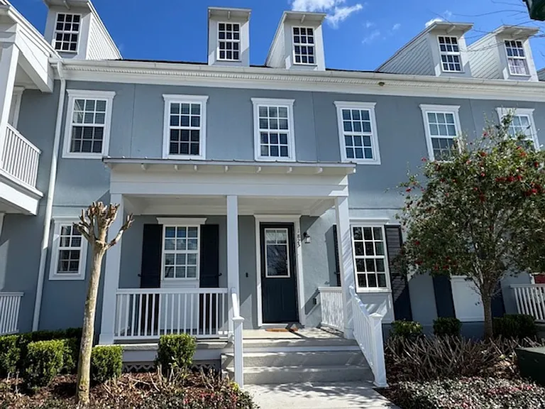 1825 Coastal Ct — Photo 1