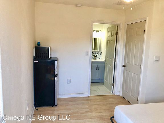 3rd image of 2621 2nd Ave S #2