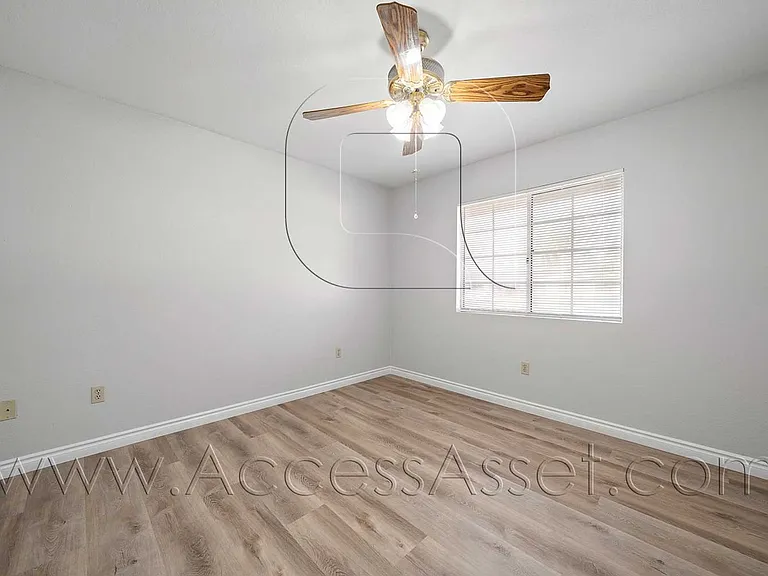 4473 Brighton Ct — Photo 16