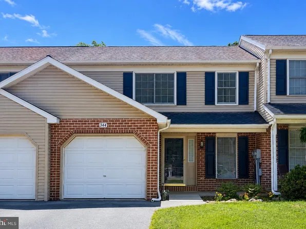 344 Crosswinds Dr, Lititz, PA 17543