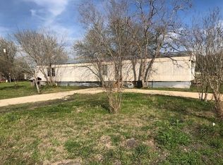 240 2nd St, Maxwell, TX 78656