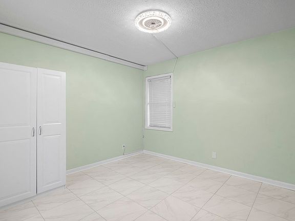 2nd image of 209 Cedar St. #C-5