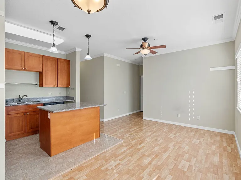 225 Valley Oak Drive — Photo 3