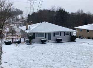 188 Ridgeview Dr, Aliquippa, PA 15001