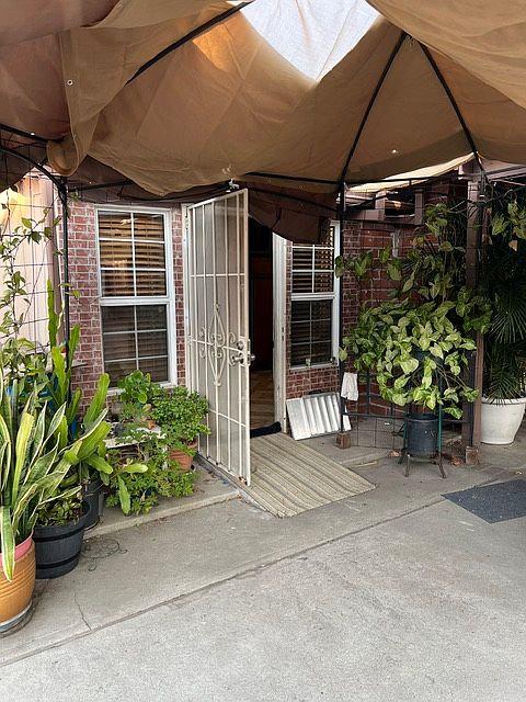 1st image of 8139 Radford Ave