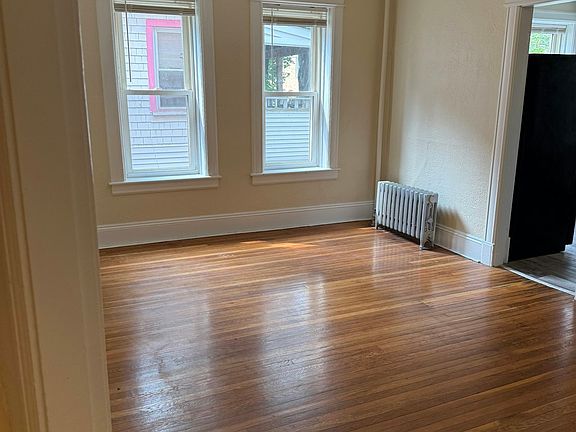 4th image of 242 Fort Pleasant Ave APT 2L