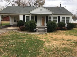 430 S Pine St, Dallas, NC 28034