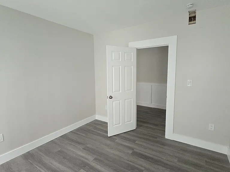 1514 Pembroke St #L1 — Photo 5