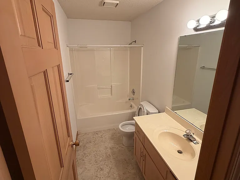 3120 Cascade Dr — Photo 11